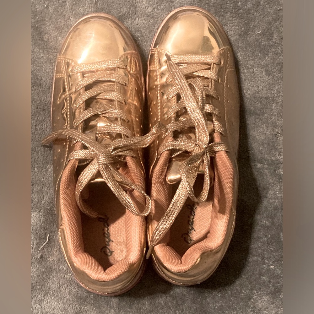 Qupid metallic rose gold sneakers. Size 8